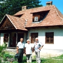 Науковці ЛМІР біля музею М. Шашкевича у селі Підлисся (Львівська область)