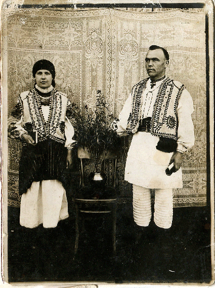 Проповідник Микола Лютий з дружиною Ларисою. 1930 р.
